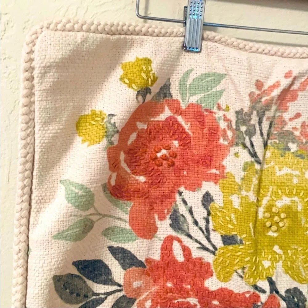 Cynthia Rowley Cotton Floral Pillow Sham W/Tassel 
Love on flip side - Picture 14 of 16